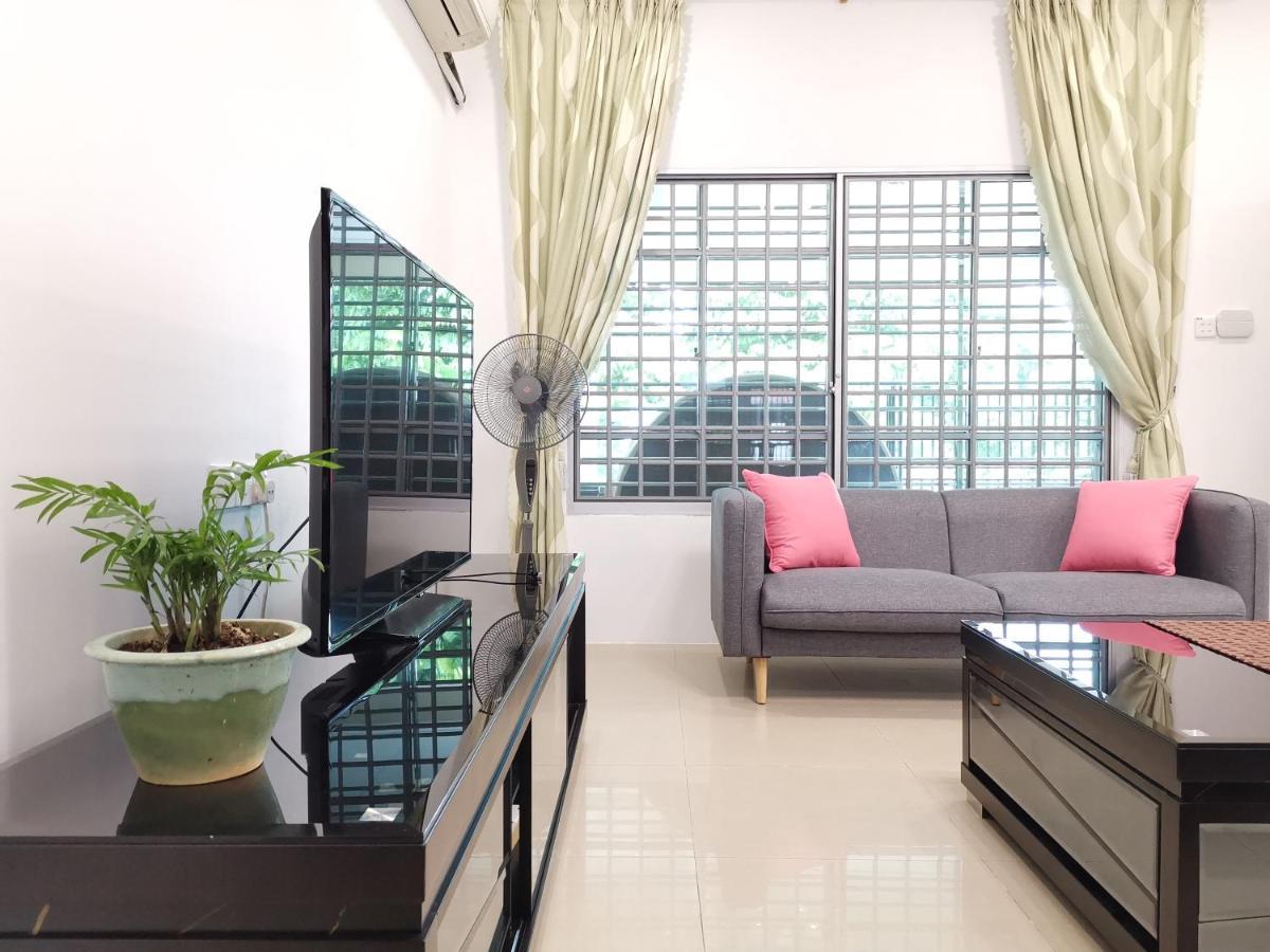 Nansang One Homestay 8Pax 4Rooms Сибу Экстерьер фото